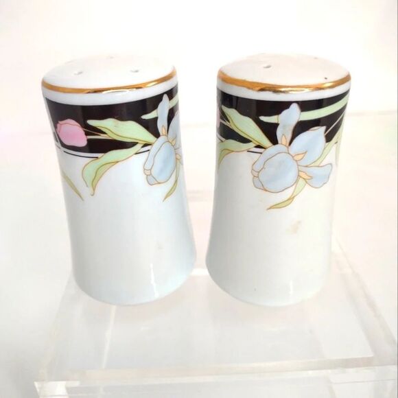 Fairfield Vanessa Salt and Pepper Shaker Set - Picture 3 of 8